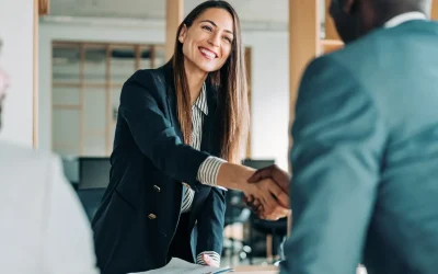 imgi_177_atr_woman_shake+hands_3col_hr